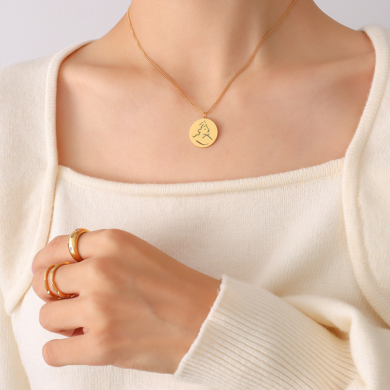 Stainless Steel Women Small Design Sense Necklace - Image 3