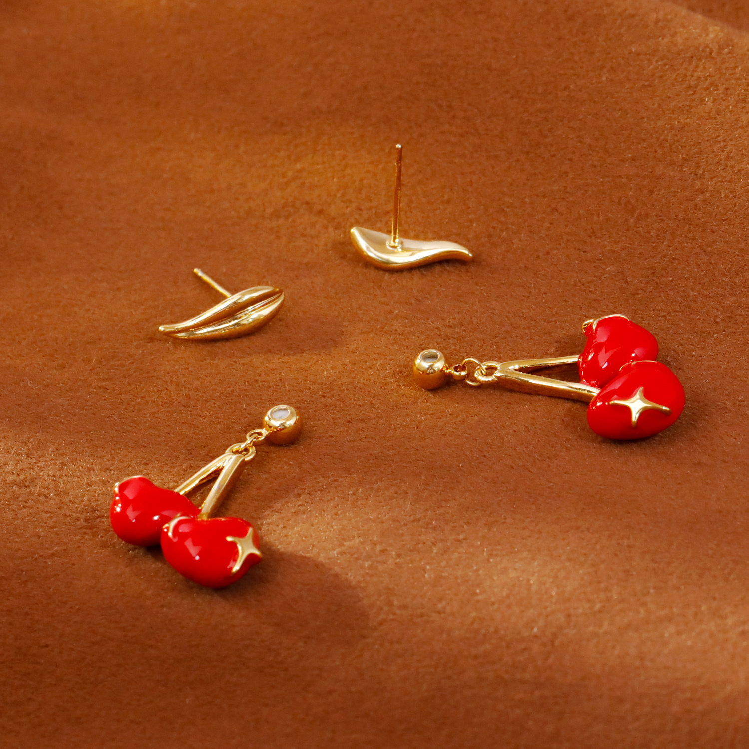 Red Heart Cherry Earrings Luxe Niche Design With A Sophisticated High-End Vibe - Image 3
